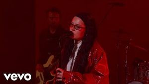 Video post by @laurenspencersmith on YouTube