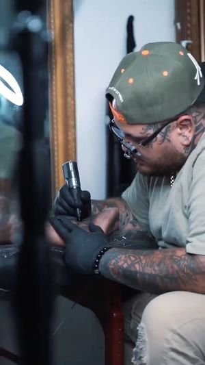 Video post by @skindesigntattoos on Instagram