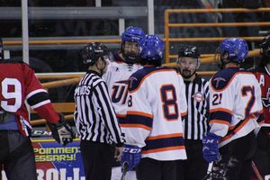 Image post by @UTEPHockeyClub on Twitter
