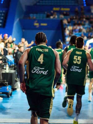 Image post by @basketballaus on Instagram