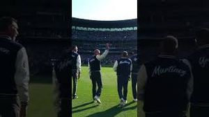 Video post by @mariners on YouTube