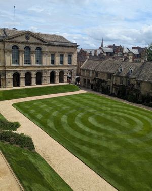 Image post by @oxford_uni on Instagram
