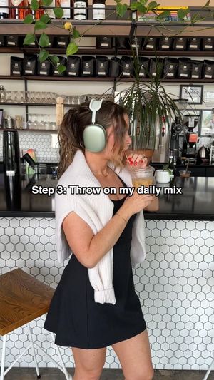 Image post by @fabletics on Instagram