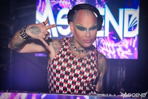 Image post by @djninaflowers on Instagram