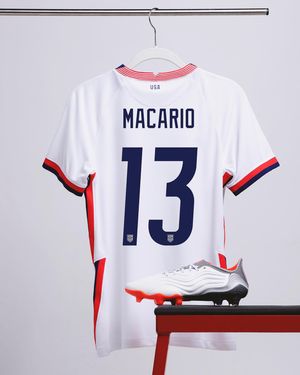 Image post by @soccerdotcom on Instagram