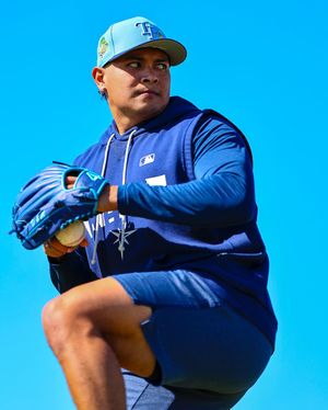 Image post by @raysbeisbol on Instagram