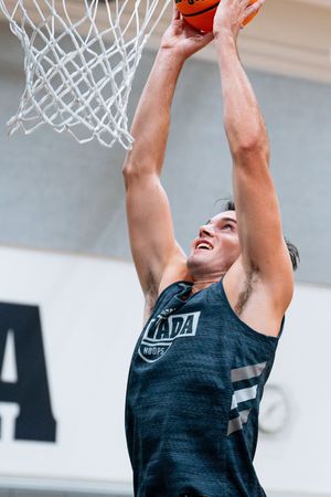 Image post by @NevadaHoops on Twitter