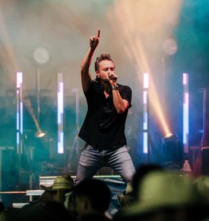 Image post by @eliyoungband on Instagram