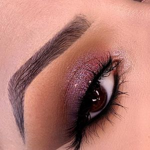 Image post by @blinkingbeaute on Instagram