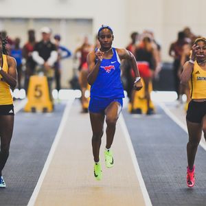 Image post by @SMUTrackAndXC on Twitter
