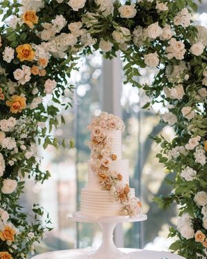 Image post by @thebloombartx on Instagram