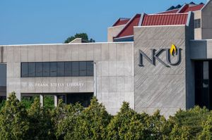 Image post by @steely_library on Instagram