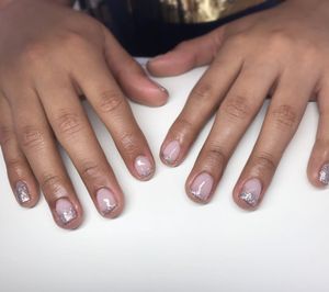 Image post by @nestanails on Instagram