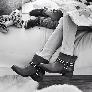 Image post by @ugg on Instagram