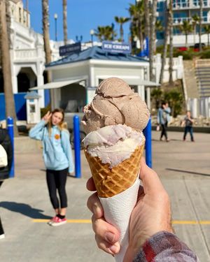 Image post by @ScoopSanDiego on Facebook