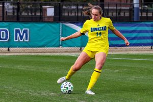 Image post by @UNCWAlumni on Twitter