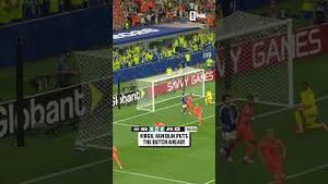 Video post by @foxsports on YouTube