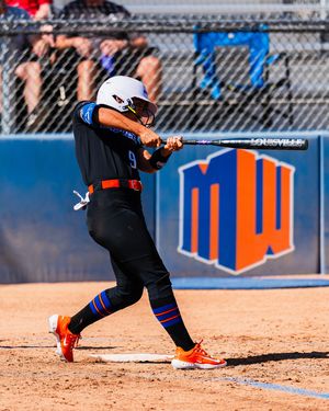Image post by @boisestatesoftball on Instagram