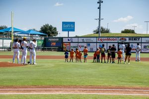 Image post by @midlandrockhounds on Instagram