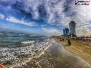 Image post by @royaei_abi_keyvan on Instagram