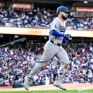 Image post by @losdodgers on Instagram