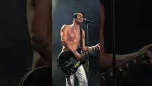 Video post by @yungblud on YouTube