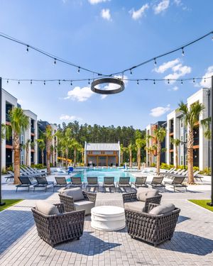 Image post by @theamesnexton on Instagram