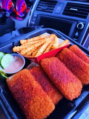 Image post by @daveshotchicken on Instagram