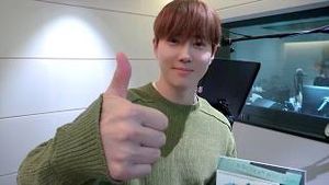 Video post by @weareoneexo on YouTube