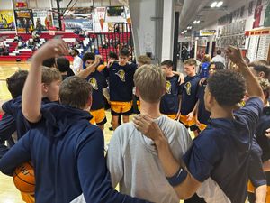 Image post by @Augustana Basketball on Facebook