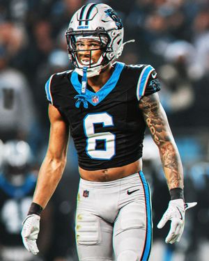 Image post by @tla.artwork on Instagram