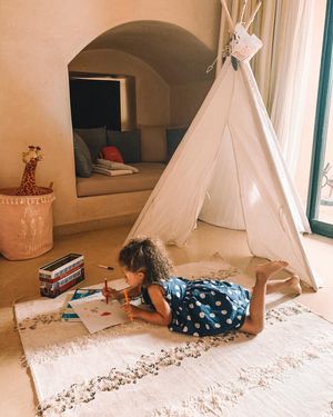 Image post by @aureliehemar on Instagram