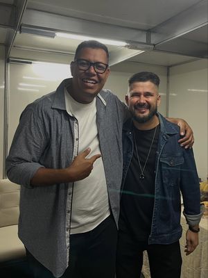 Image post by @carlinhosdj on Instagram