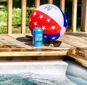 Image post by @longdrink on Instagram