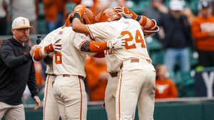 Image post by @TexasBaseball on Twitter