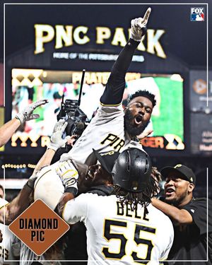 Image post by @mlbonfox on Instagram