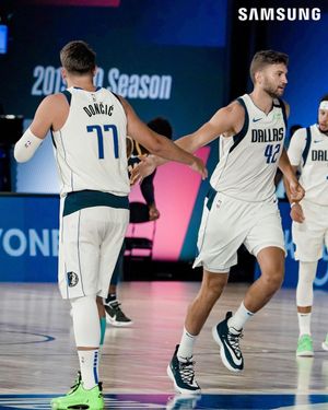 Image post by @dallasmavs on Instagram