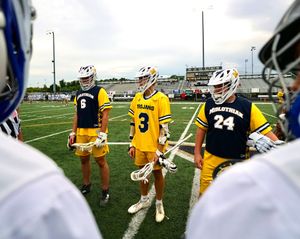 Image post by @midloboyslax on Instagram