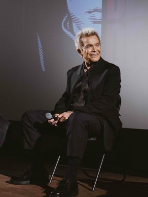 Image post by @billyidol on Instagram
