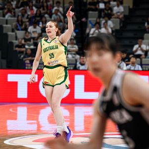 Image post by @basketballaus on Instagram