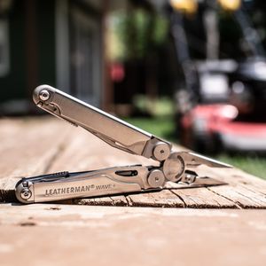 Image post by @leathermantools on Instagram