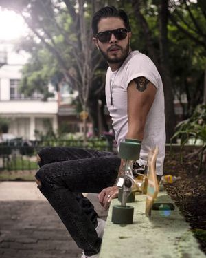 Image post by @soyvikguga on Instagram