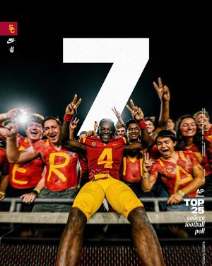 Image post by @uscfb on Instagram