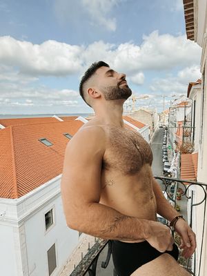 Image post by @itsrobbieg on Instagram