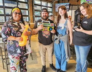 Image post by @parryspizzakingwood on Facebook