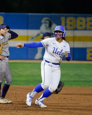 Image post by @uclasoftball on Instagram