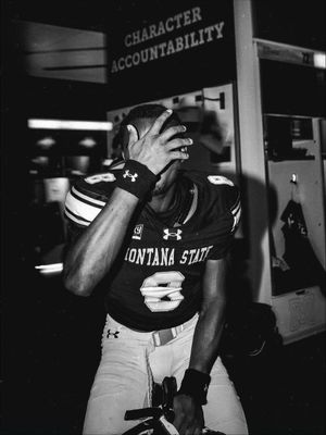 Image post by @strapsum8 on Instagram