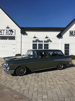 Video post by @barrettjacksontv on TikTok
