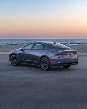 Image post by @discoverlexus on Instagram