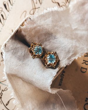 Image post by @maejeanvintage on Instagram